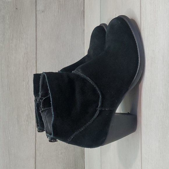 Steve Madden Women "Like New "Milaan Suede Ankle Heels Booties shoes sz 6.5M - Picture 2 of 12